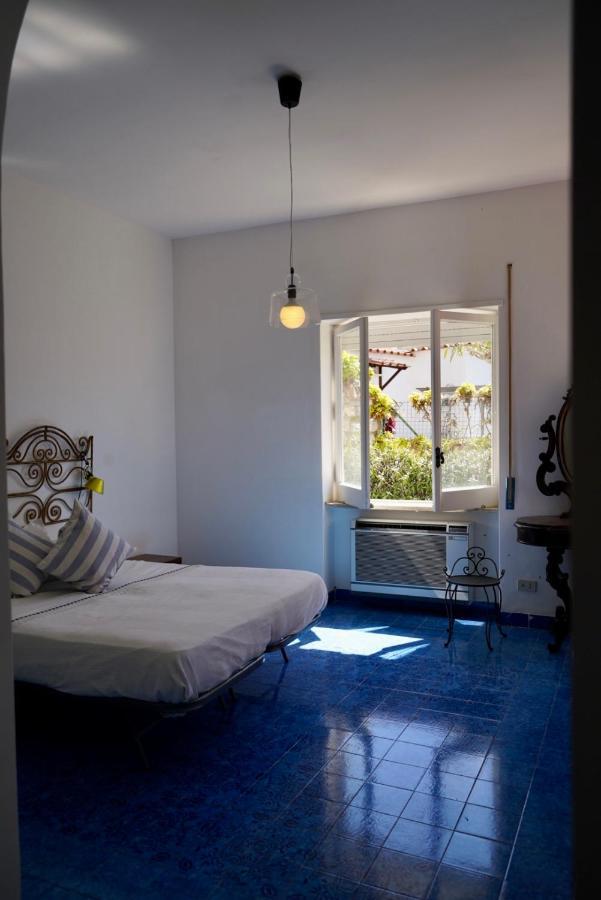 Two Bedrooms Style Appartement *